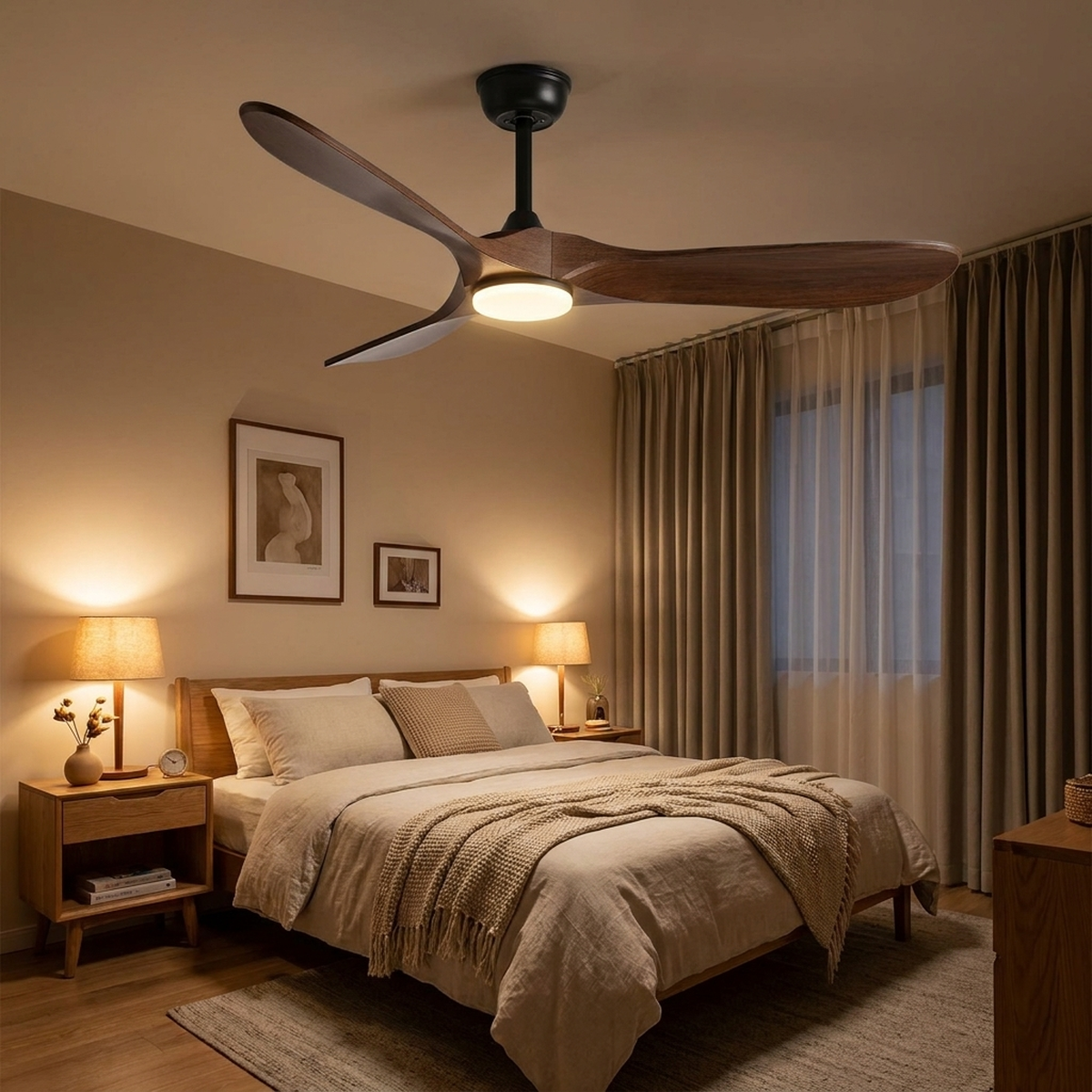 Ventilador de teto SmartWood instalado em quarto com luz LED acesa à noite